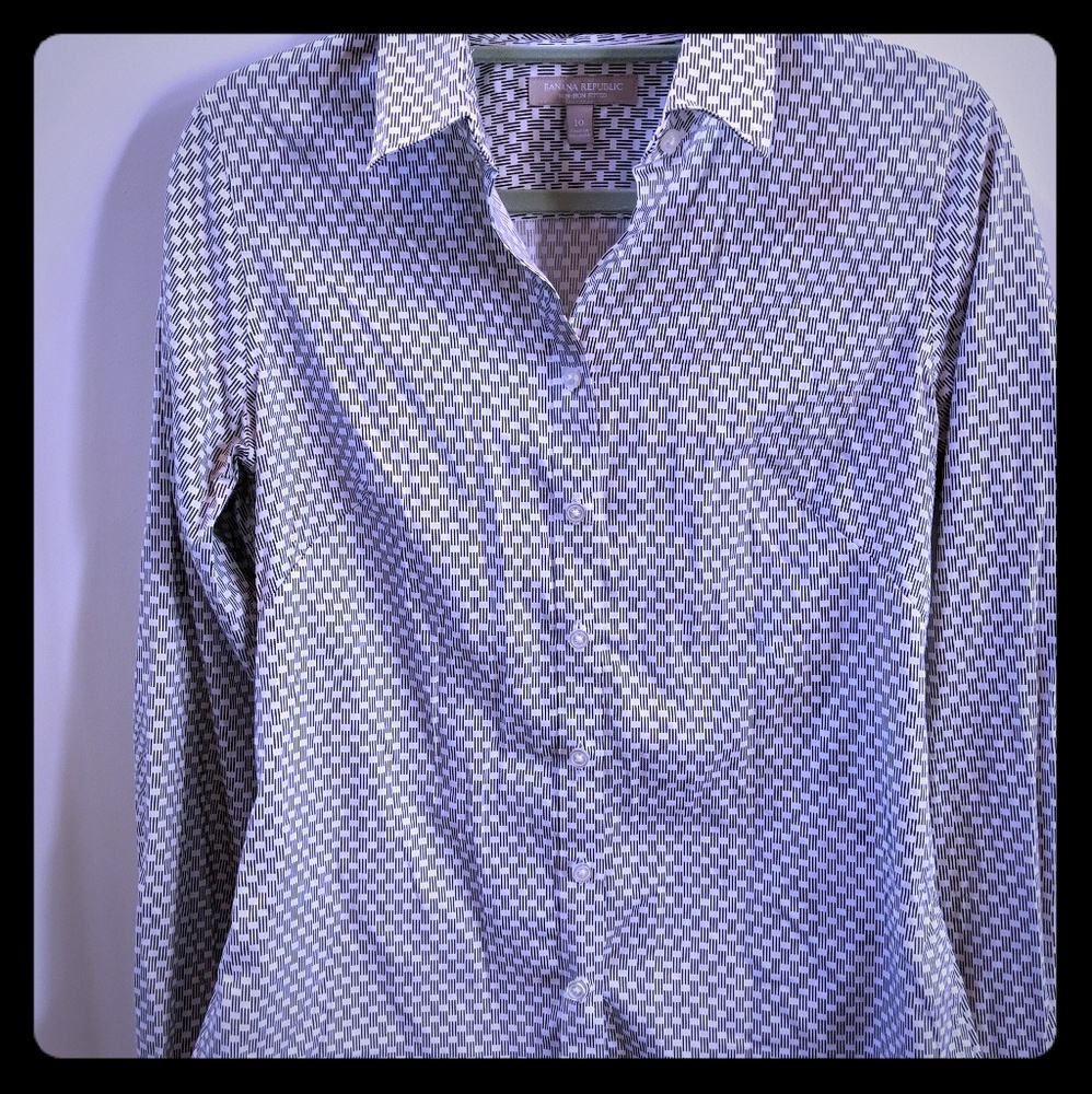 Banana Republic Button Down Blouse